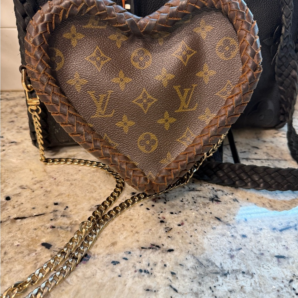 Heart-Shaped Crossbody Bag in Brown and Gold